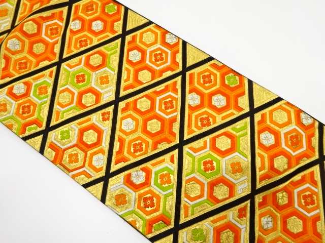 アンティーク　菱に花亀甲模様織り出し袋帯（着用可）